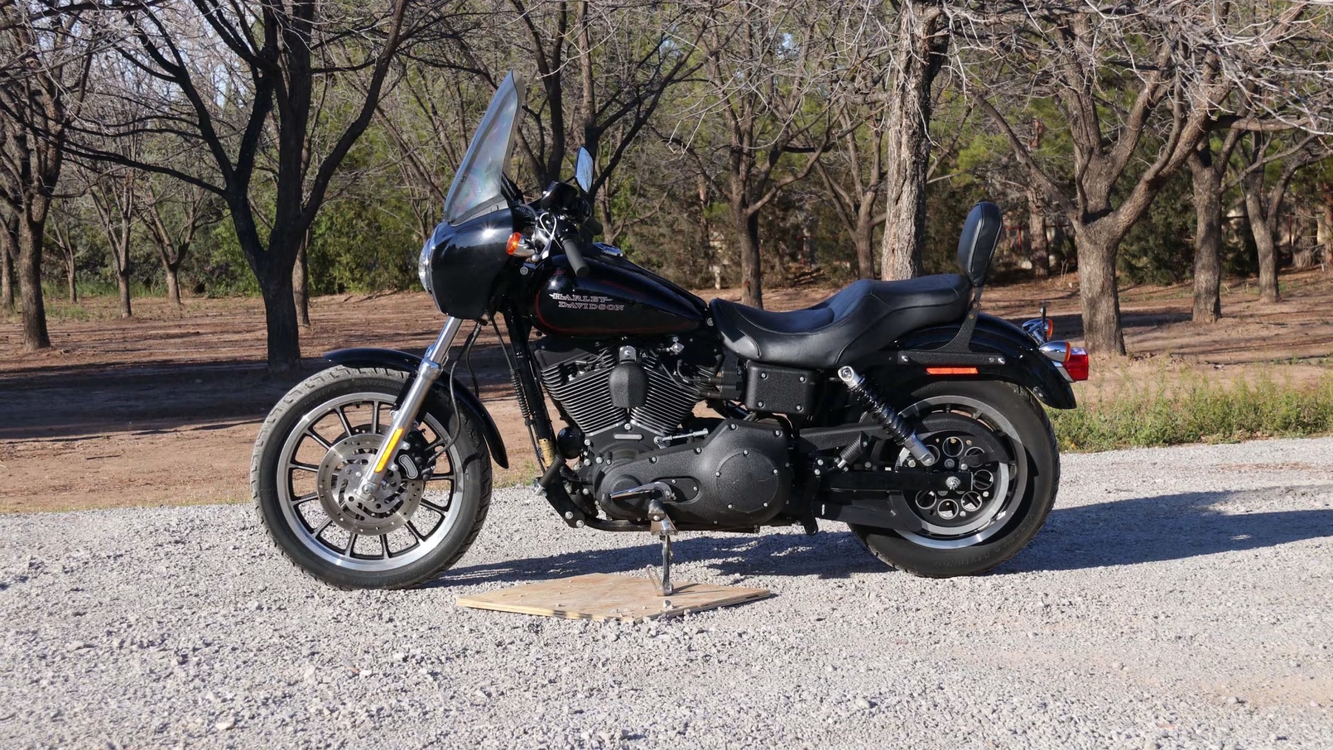Dyna Super Glide T-Sport (FXDXT)